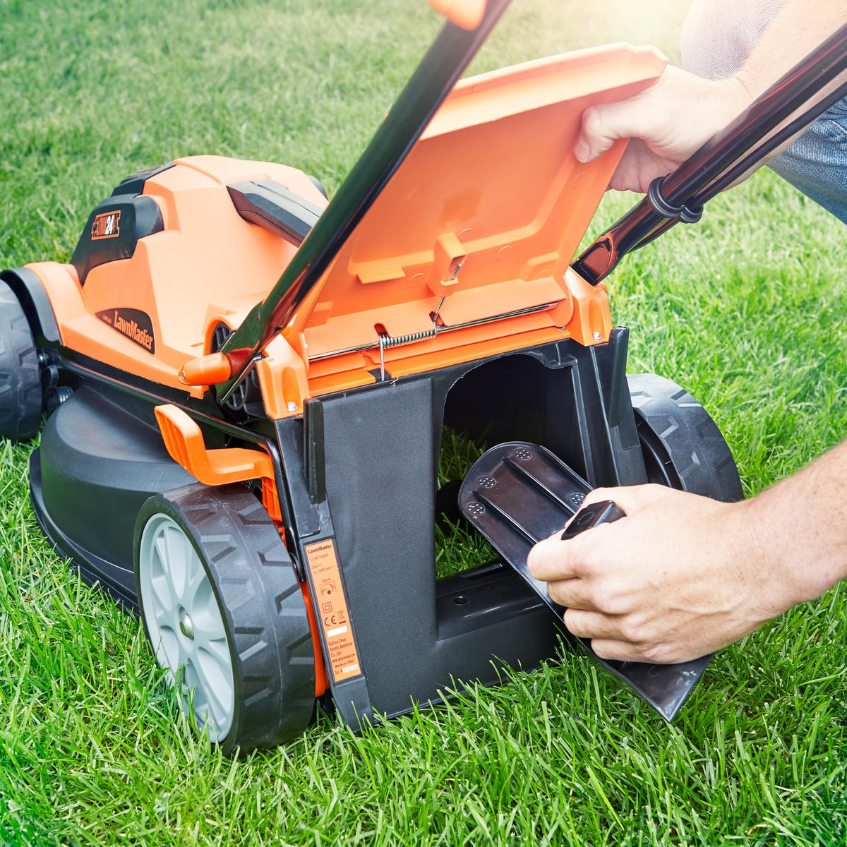 24V Cordless Lawn Mower, 34cm Cutting Width, 2×4Ah Batteries, Fast Charger, 32L Grass Box, 6 Cutting Heights