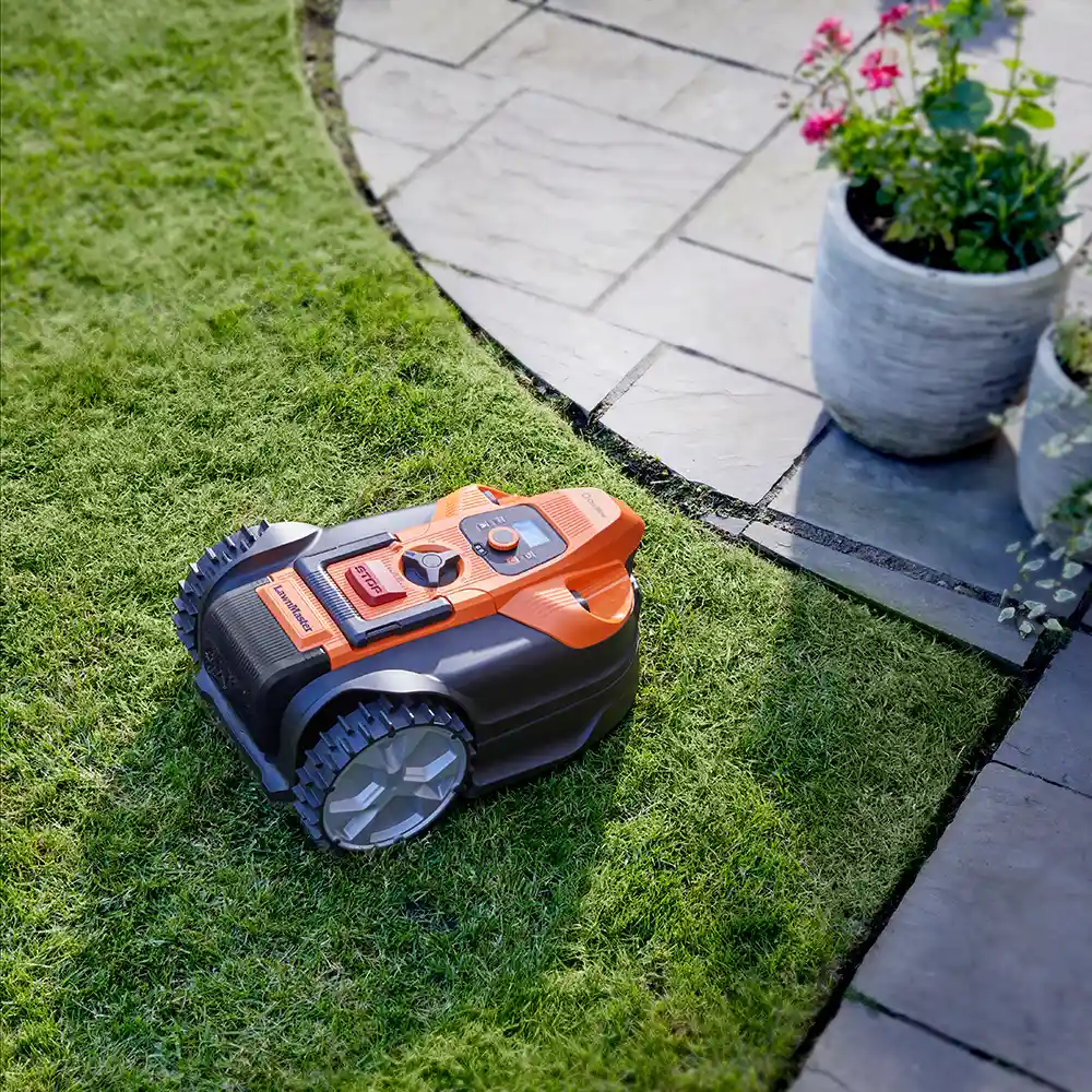 Wire-Free Robotic Lawn Mower for Gardens Up to 800m² with Optical Vision Navigation & Auto-Charging Dock
